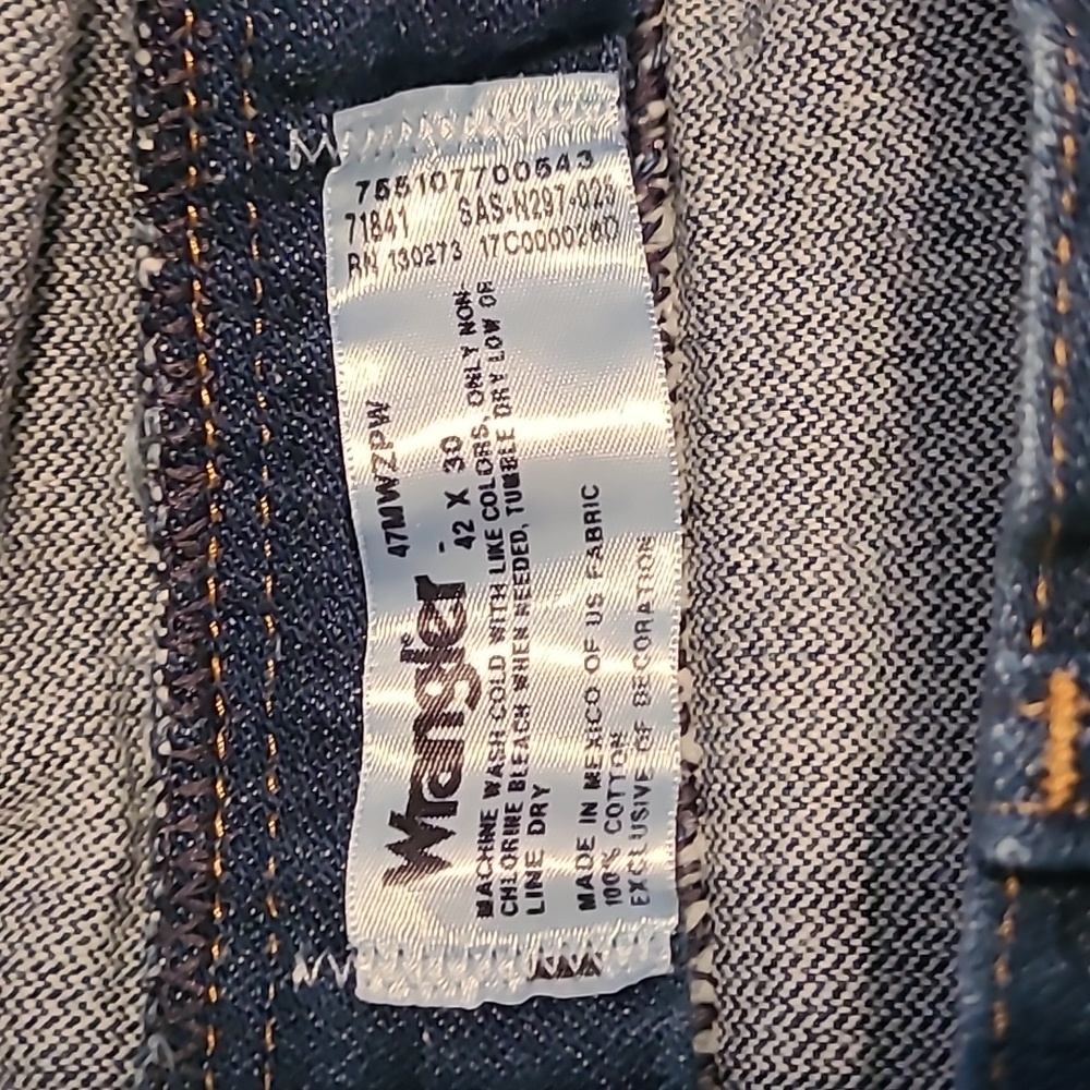 NWOT Wrangler jeans - Picture 4 of 4